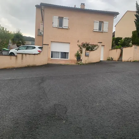 Appartement Douillet Mirefleurs Exterior photo
