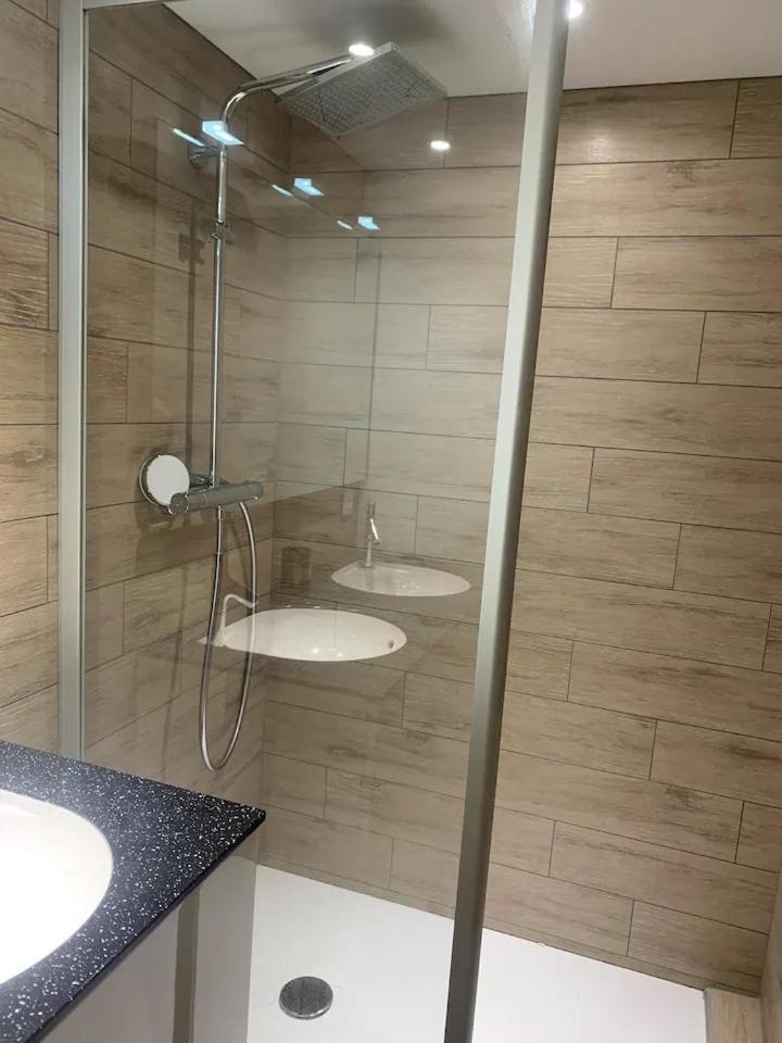 Douillet Apartment *